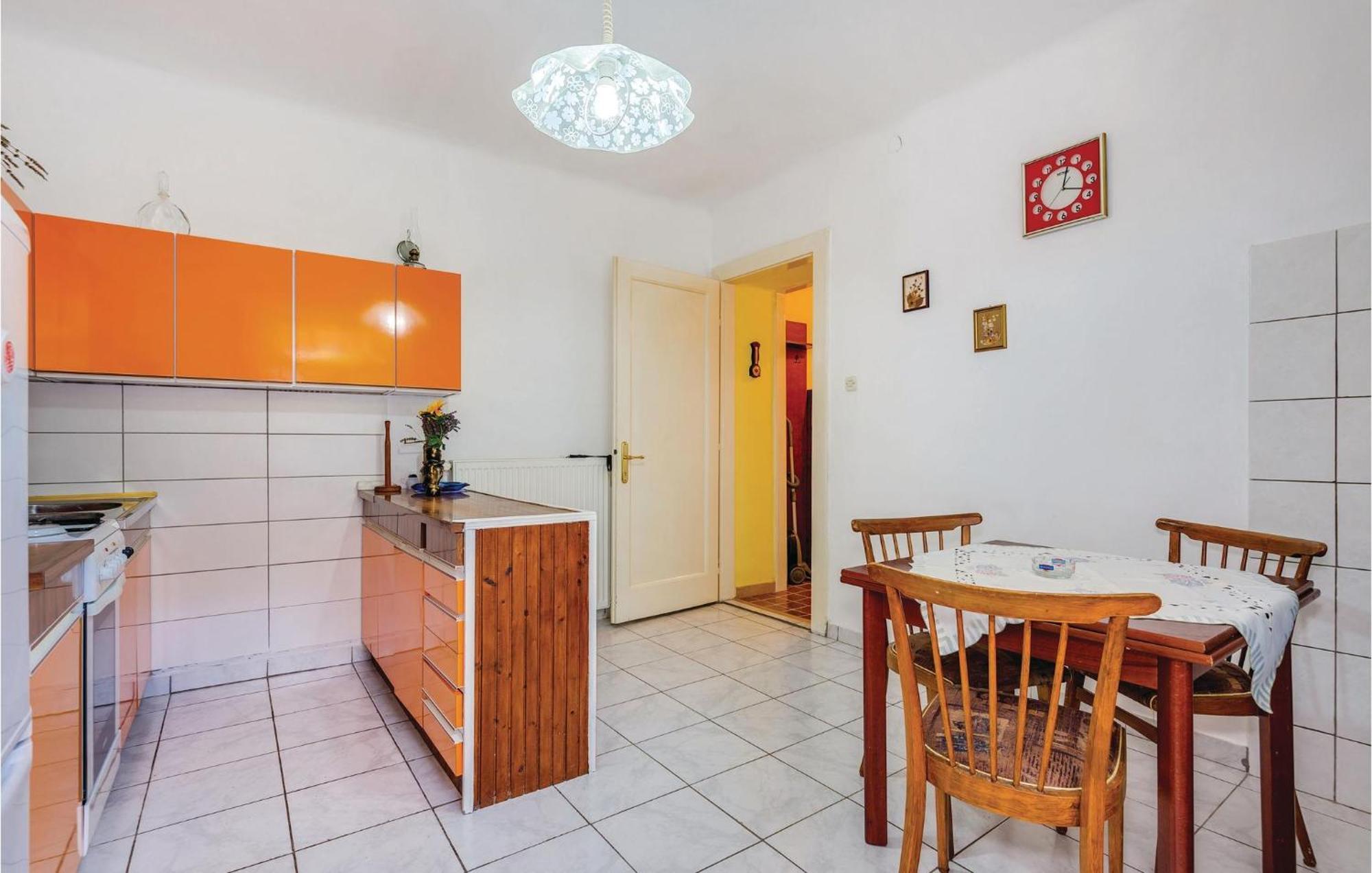 1 Bedroom Beautiful Apartment In Bakar Kültér fotó