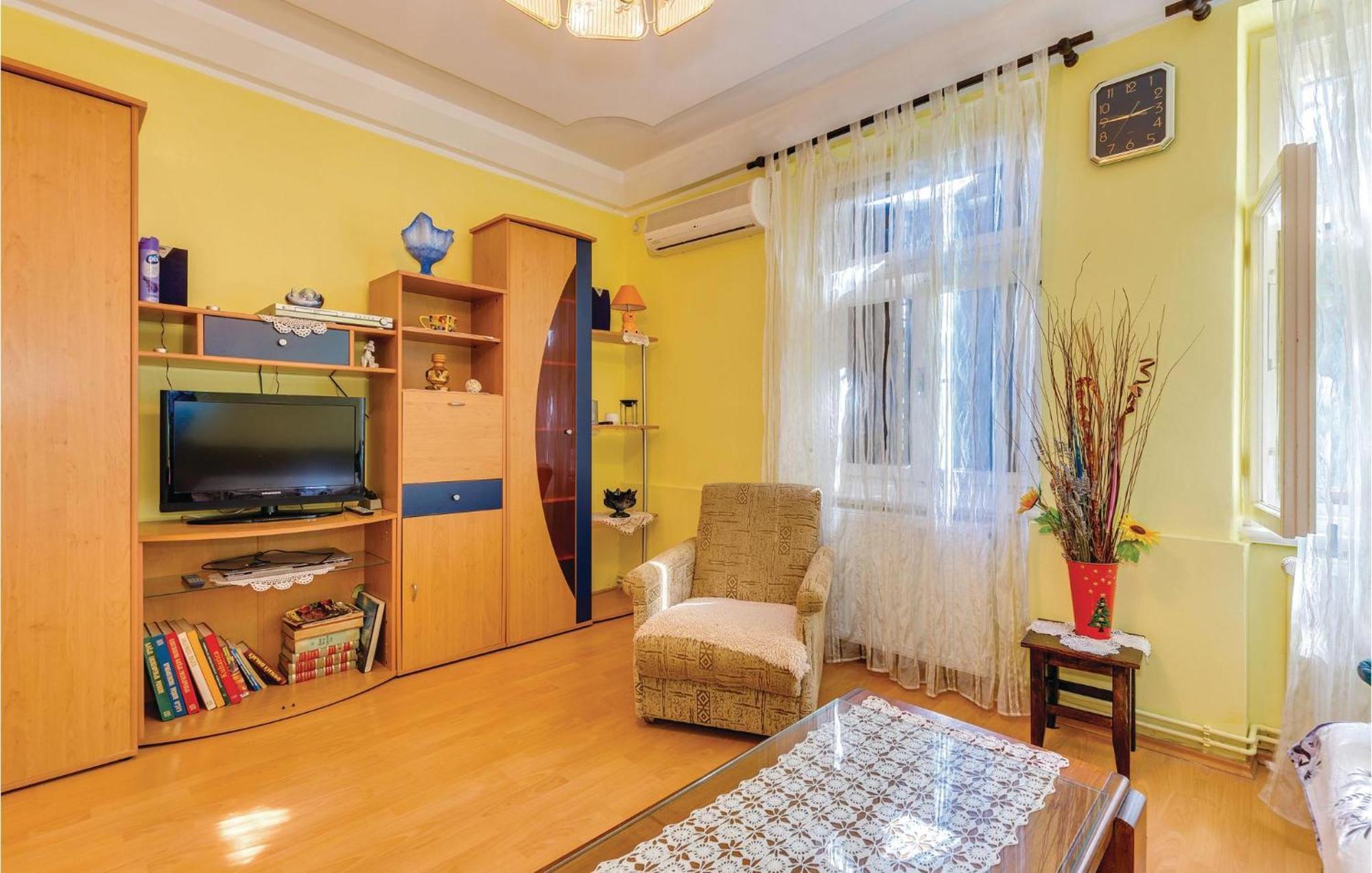 1 Bedroom Beautiful Apartment In Bakar Kültér fotó